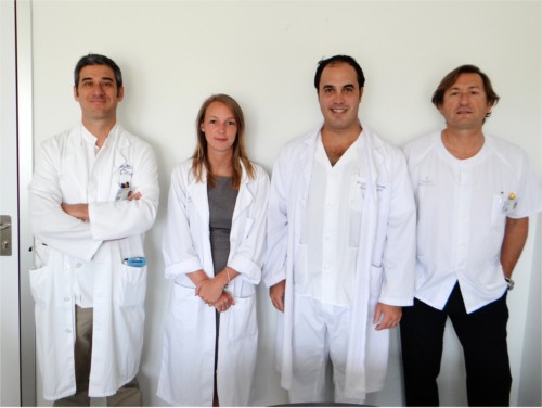 Dr. Alcaide, Victoria Baxter, Dr. Gil y el Dr. Fernández